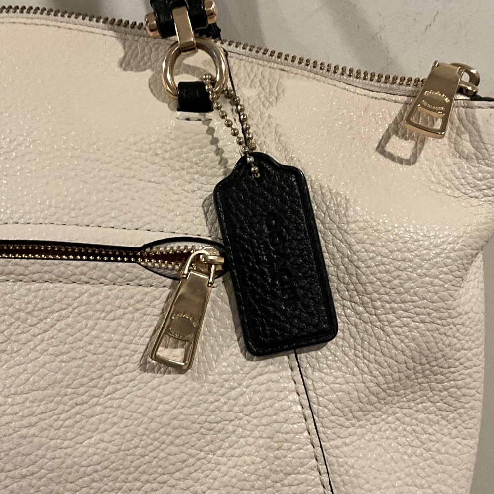 Coach Cream Tote with Black Handles - Picture 3 of 16